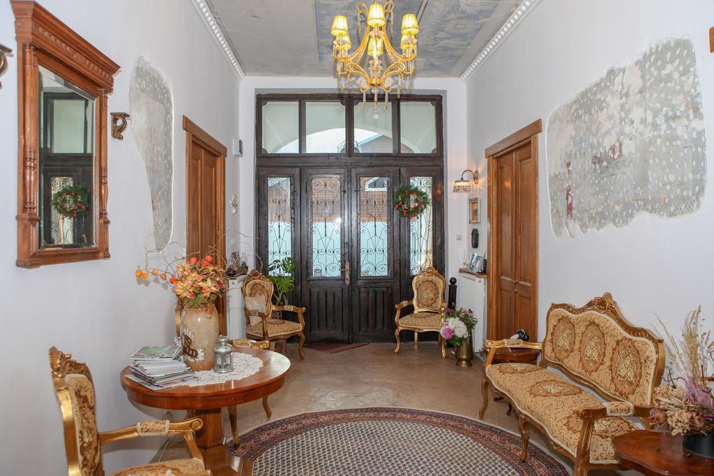 Il Piccolo Castello Buşteni Exterior foto