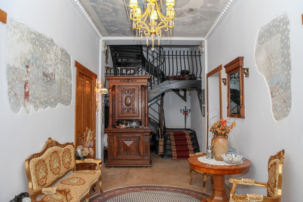 Il Piccolo Castello Buşteni Exterior foto