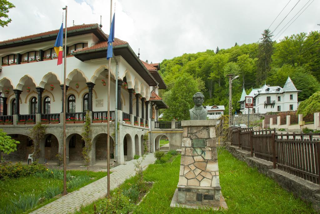 Il Piccolo Castello Buşteni Exterior foto